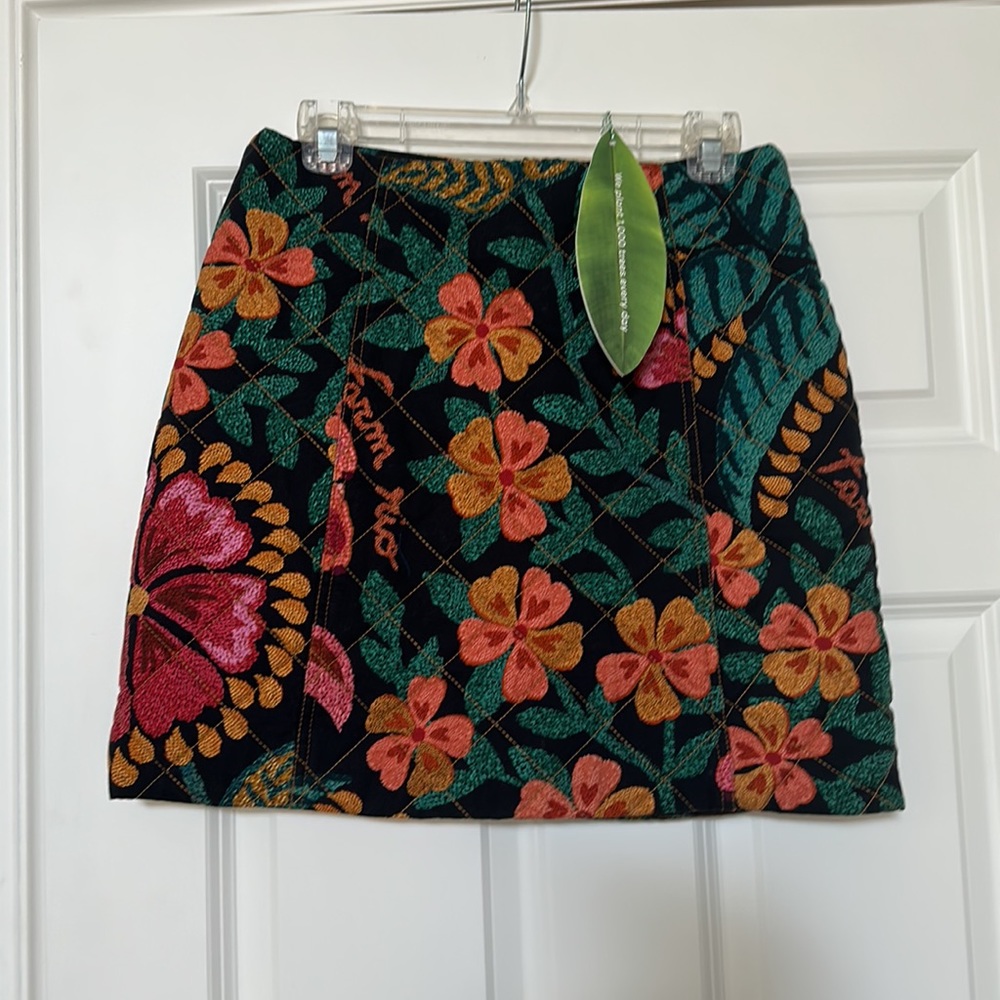 NWT - Farm rio skirt
